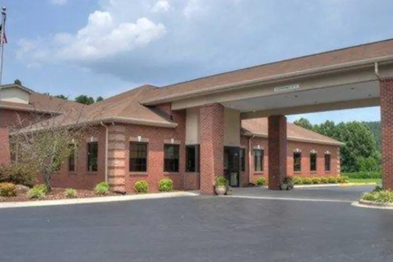 Comfort Inn Near Downtown & Blue Ridge Pkwy Marion Eksteriør billede