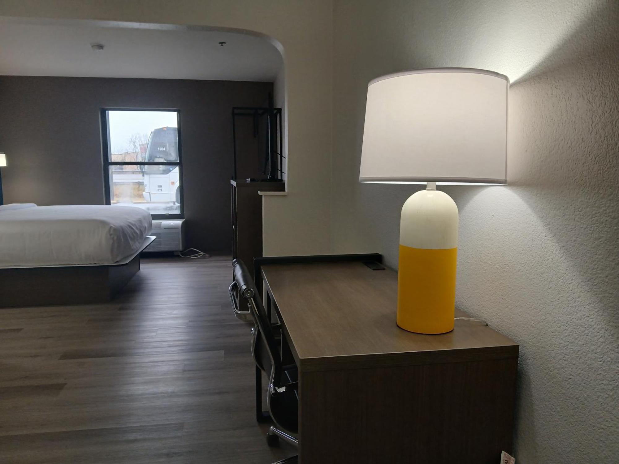 Comfort Inn Near Downtown & Blue Ridge Pkwy Marion Eksteriør billede