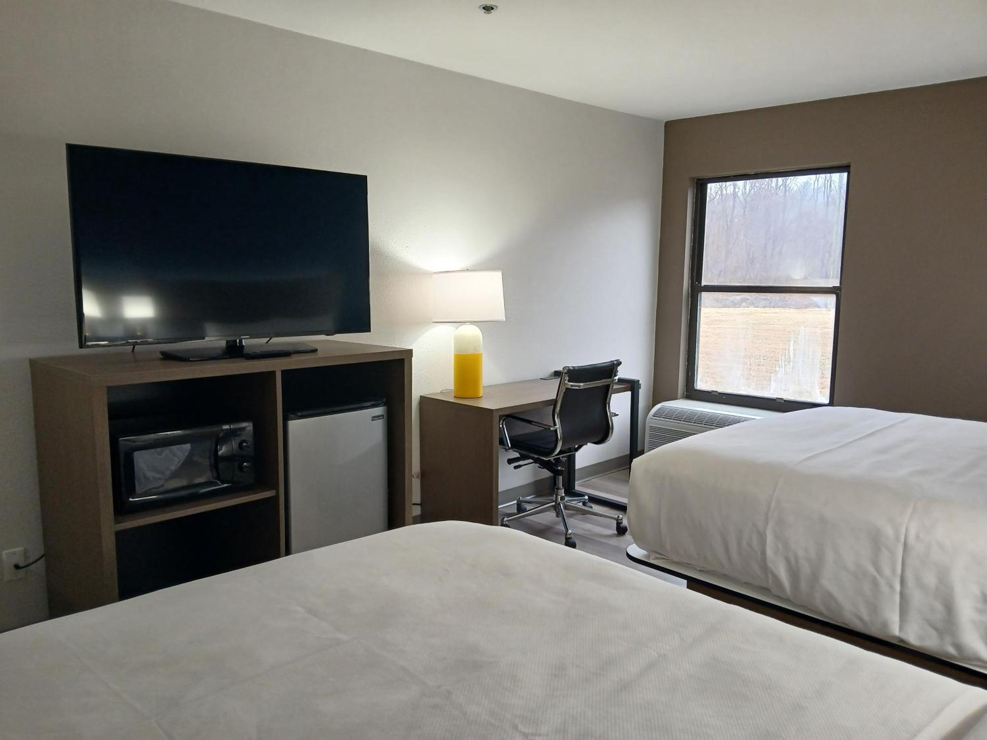 Comfort Inn Near Downtown & Blue Ridge Pkwy Marion Eksteriør billede