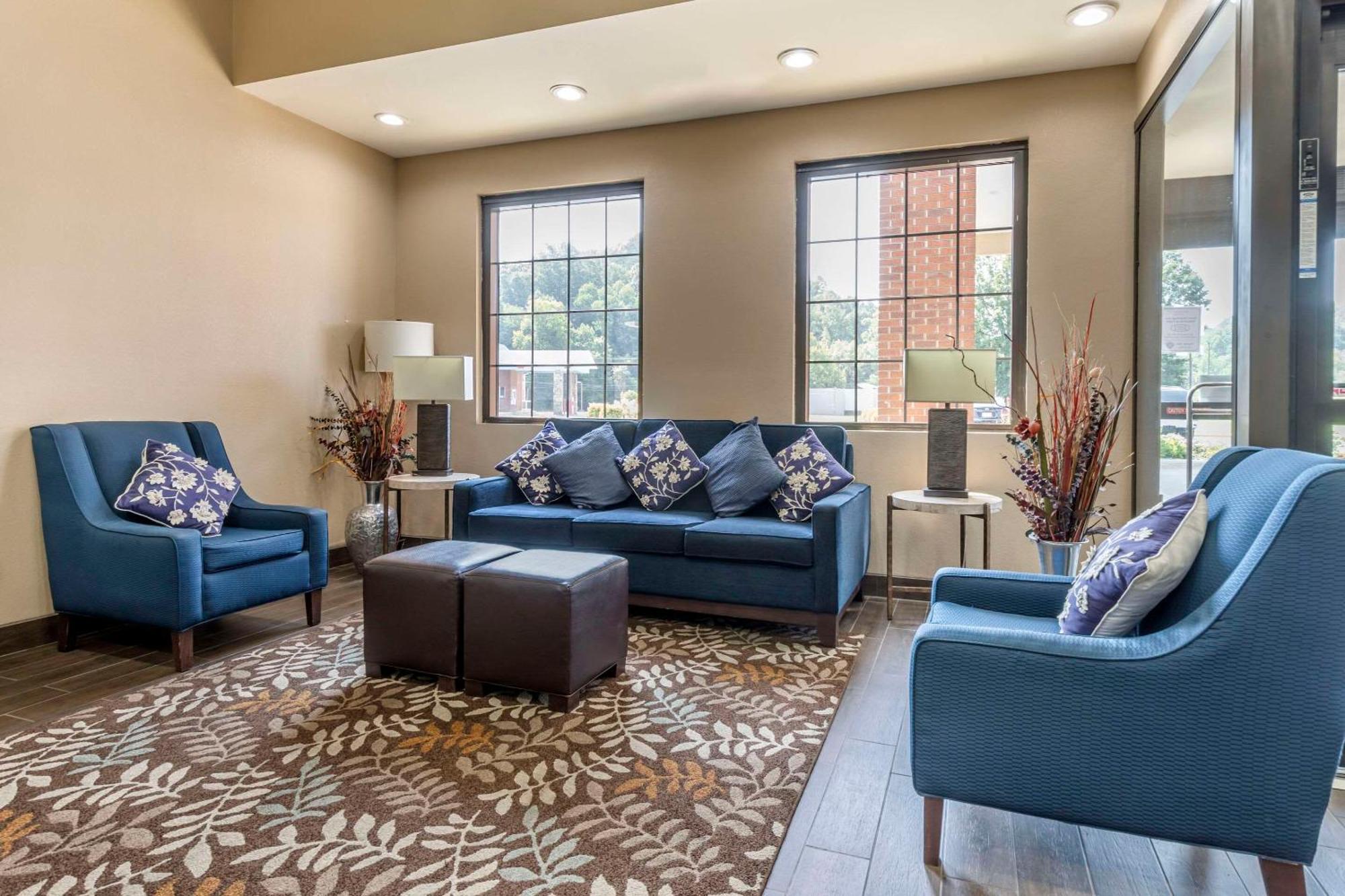Comfort Inn Near Downtown & Blue Ridge Pkwy Marion Eksteriør billede