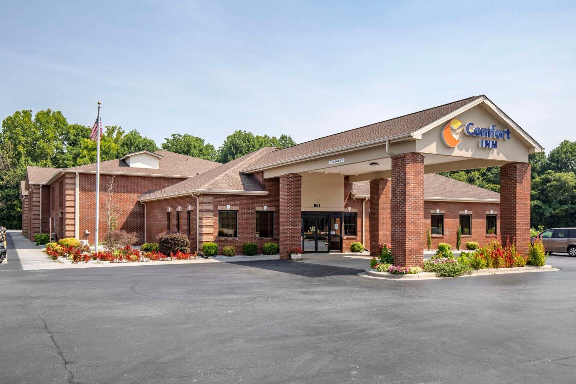 Comfort Inn Near Downtown & Blue Ridge Pkwy Marion Eksteriør billede